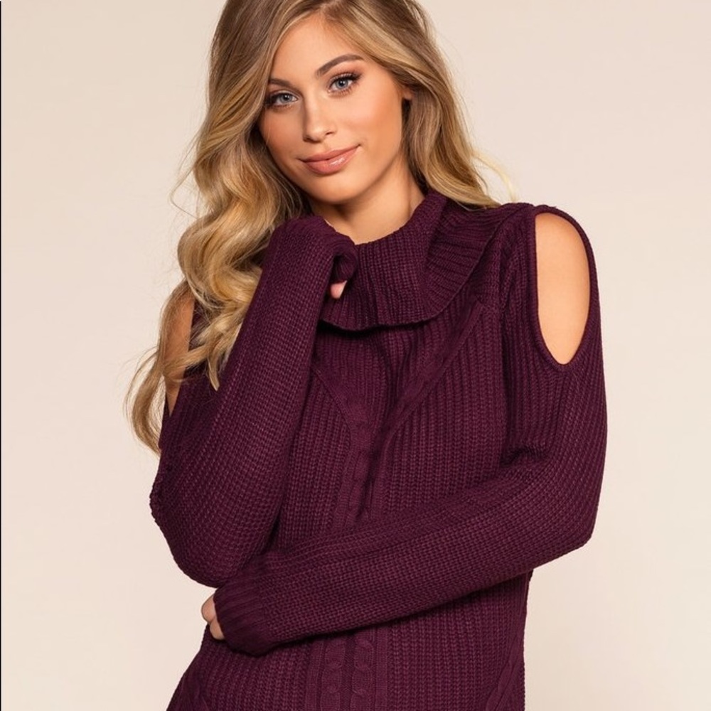 NWT Plum Cold Shoulder Turtleneck Sweater